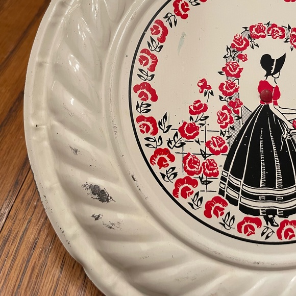 Vintage - Tin chimney flue cover - southern belle silhouette-/red roses. @1930’s - Picture 2 of 7